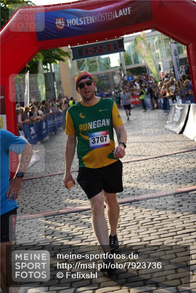 13.06.2025 - Holstenköstenlauf Felixshl http://msf.ph/oto/7923736 13.06.2025 19:55:31 Laufen 2297, 2307, 2965, 2967, 3707 meine-sportfotos.de