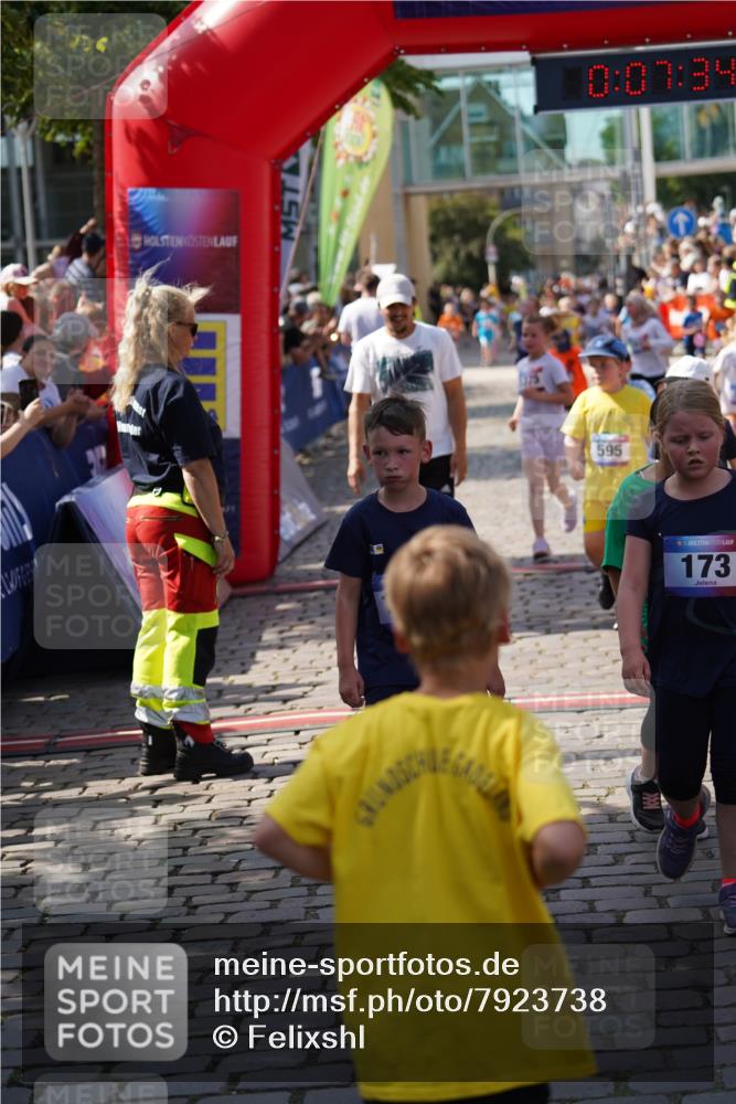 13.06.2025 - Holstenköstenlauf Felixshl http://msf.ph/oto/7923738 13.06.2025 16:07:44 Laufen 18, 175, 196, 204, 297, 439, 458, 595, 596, 842, 853, 955, 959, 974, 1045, 1412, 1873 meine-sportfotos.de