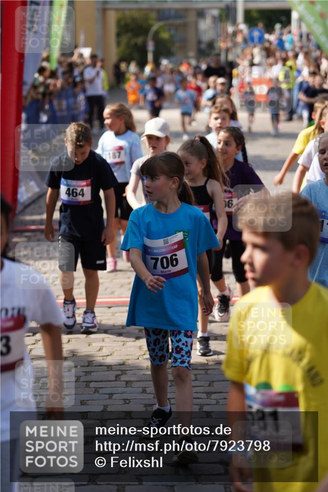 13.06.2025 - Holstenköstenlauf Felixshl http://msf.ph/oto/7923798 13.06.2025 16:08:02 Laufen 52, 209, 212, 288, 304, 325, 435, 441, 453, 456, 461, 464, 584, 588, 687, 701, 838, 857, 966, 1037, 1041, 1187, 1206, 1304, 1898 meine-sportfotos.de