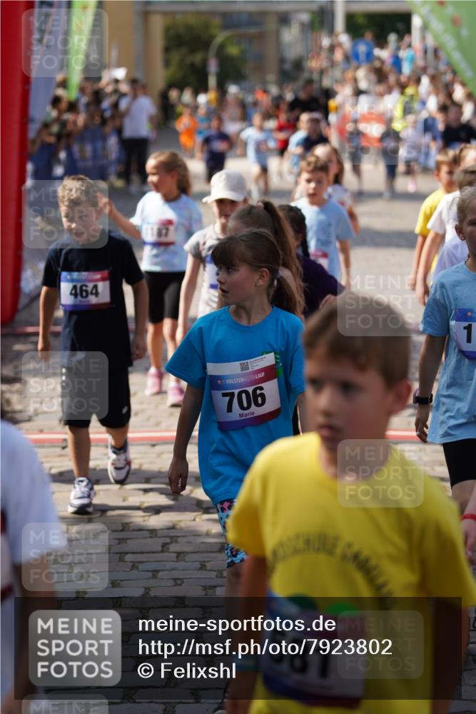 13.06.2025 - Holstenköstenlauf Felixshl http://msf.ph/oto/7923802 13.06.2025 16:08:02 Laufen 52, 209, 212, 288, 304, 325, 435, 441, 453, 456, 461, 464, 584, 588, 687, 701, 838, 857, 966, 1037, 1041, 1187, 1206, 1304, 1898 meine-sportfotos.de
