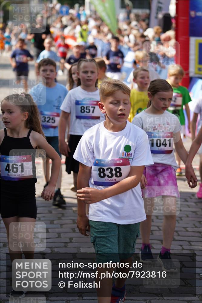 13.06.2025 - Holstenköstenlauf Felixshl http://msf.ph/oto/7923816 13.06.2025 16:08:05 Laufen 52, 209, 212, 288, 435, 441, 448, 453, 701, 862, 966, 976, 1216, 1304, 1898 meine-sportfotos.de