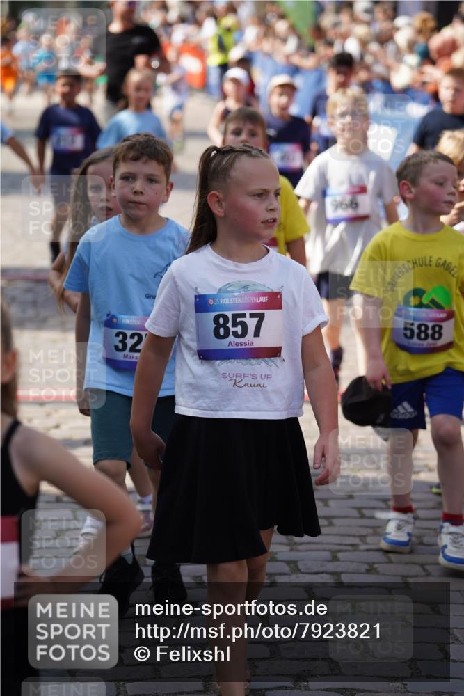13.06.2025 - Holstenköstenlauf Felixshl http://msf.ph/oto/7923821 13.06.2025 16:08:07 Laufen 209, 212, 288, 435, 441, 448, 453, 468, 700, 701, 862, 966, 976, 1044, 1046, 1148, 1151, 1216, 1304 meine-sportfotos.de