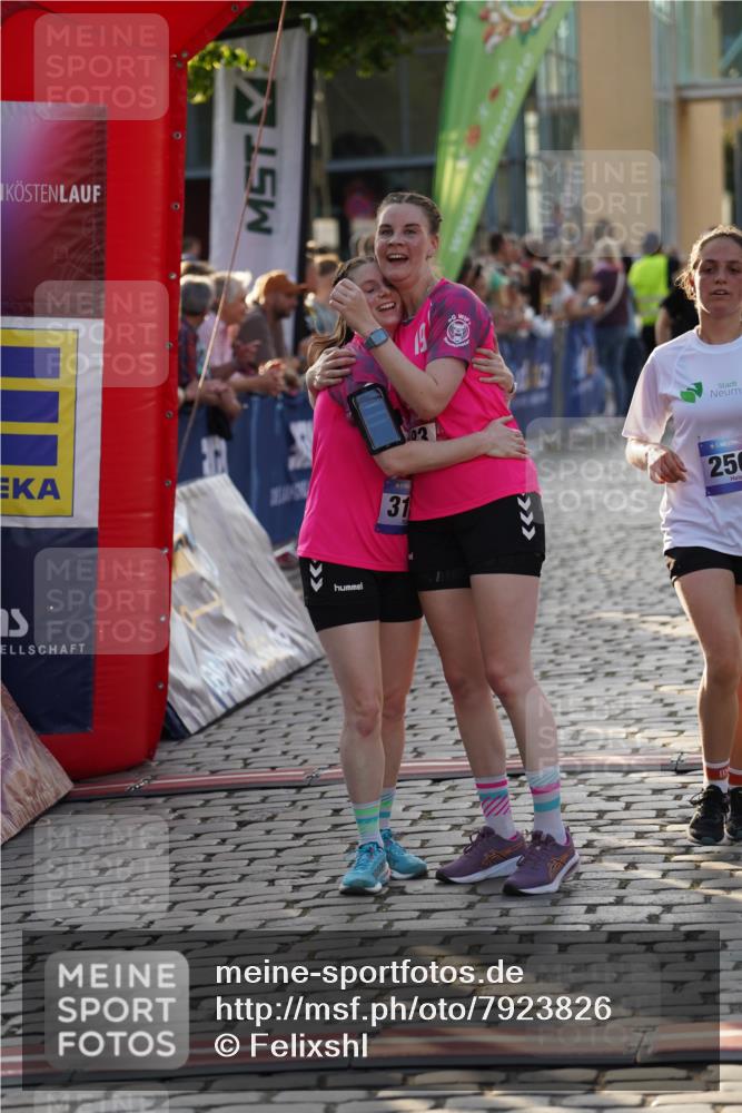 13.06.2025 - Holstenköstenlauf Felixshl http://msf.ph/oto/7923826 13.06.2025 19:56:04 Laufen 2114, 2460, 2550, 2564, 2941, 3171, 3183, 3767 meine-sportfotos.de