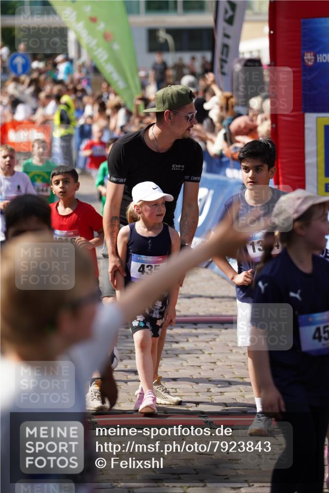13.06.2025 - Holstenköstenlauf Felixshl http://msf.ph/oto/7923843 13.06.2025 16:08:12 Laufen 317, 322, 435, 448, 454, 468, 683, 700, 701, 862, 976, 1044, 1046, 1148, 1151, 1152, 1216 meine-sportfotos.de