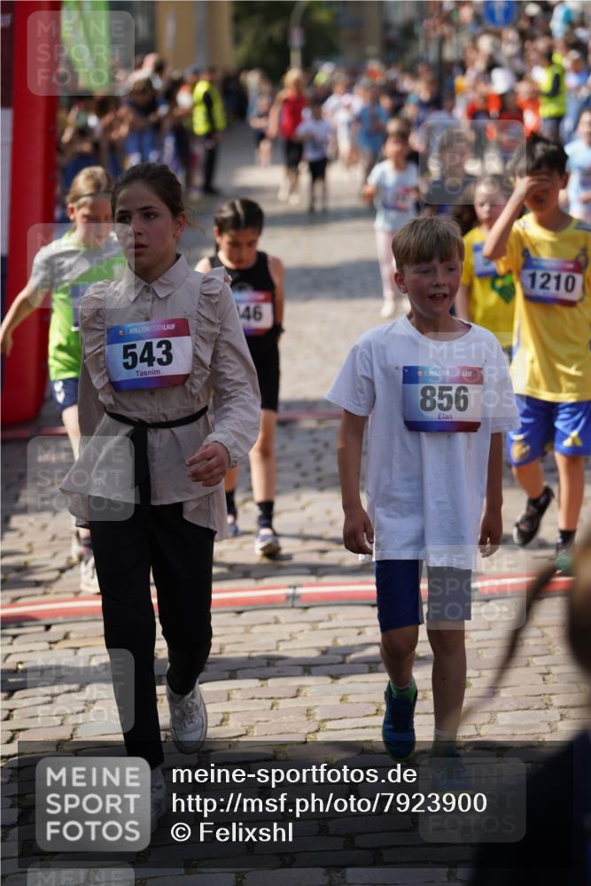 13.06.2025 - Holstenköstenlauf Felixshl http://msf.ph/oto/7923900 13.06.2025 16:08:35 Laufen 289, 295, 303, 446, 597, 845, 964, 1051, 1208, 1209, 1210, 1213, 1302, 1305, 1314, 1385, 1421, 1806 meine-sportfotos.de