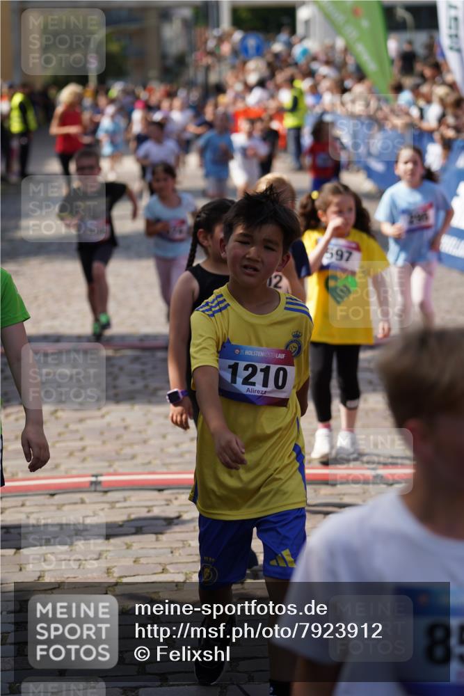 13.06.2025 - Holstenköstenlauf Felixshl http://msf.ph/oto/7923912 13.06.2025 16:08:38 Laufen 289, 295, 303, 686, 839, 843, 845, 964, 1051, 1208, 1214, 1302, 1305, 1314, 1806 meine-sportfotos.de