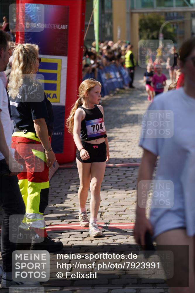 13.06.2025 - Holstenköstenlauf Felixshl http://msf.ph/oto/7923991 13.06.2025 16:09:01 Laufen 198, 200, 287, 299, 309, 318, 437, 440, 443, 447, 457, 599, 682, 704, 849, 971, 972, 977, 1047, 1049, 1050, 1182, 1307, 1310, 1820 meine-sportfotos.de