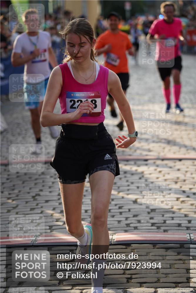 13.06.2025 - Holstenköstenlauf Felixshl http://msf.ph/oto/7923994 13.06.2025 19:57:28 Laufen 2169, 2217, 2218, 2753 meine-sportfotos.de