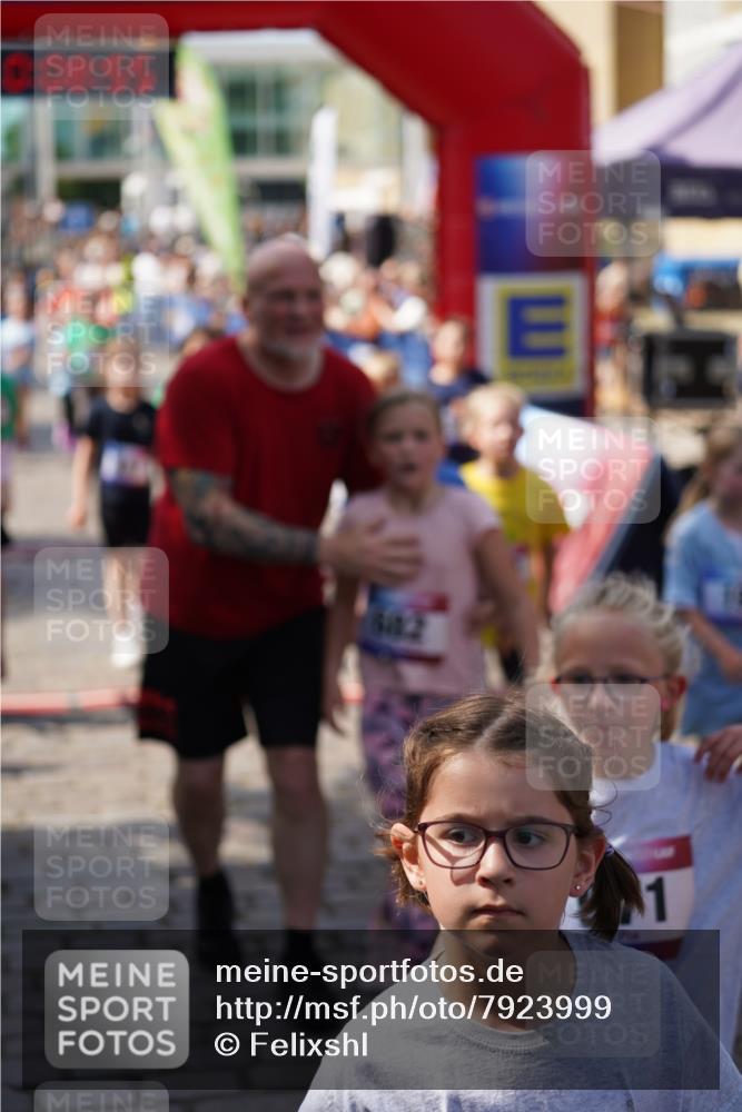 13.06.2025 - Holstenköstenlauf Felixshl http://msf.ph/oto/7923999 13.06.2025 16:09:04 Laufen 287, 299, 309, 318, 436, 437, 443, 447, 599, 691, 849, 977, 1047, 1049, 1050, 1307, 1310, 1820 meine-sportfotos.de
