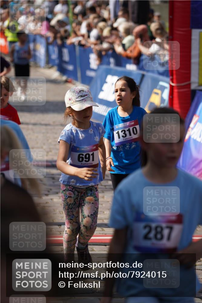 13.06.2025 - Holstenköstenlauf Felixshl http://msf.ph/oto/7924015 13.06.2025 16:09:13 Laufen 211, 436, 691, 1211, 1215, 1833, 1946 meine-sportfotos.de