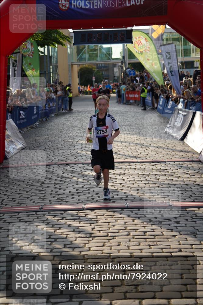 13.06.2025 - Holstenköstenlauf Felixshl http://msf.ph/oto/7924022 13.06.2025 19:57:35 Laufen 2753, 3655, 3808, 3816 meine-sportfotos.de