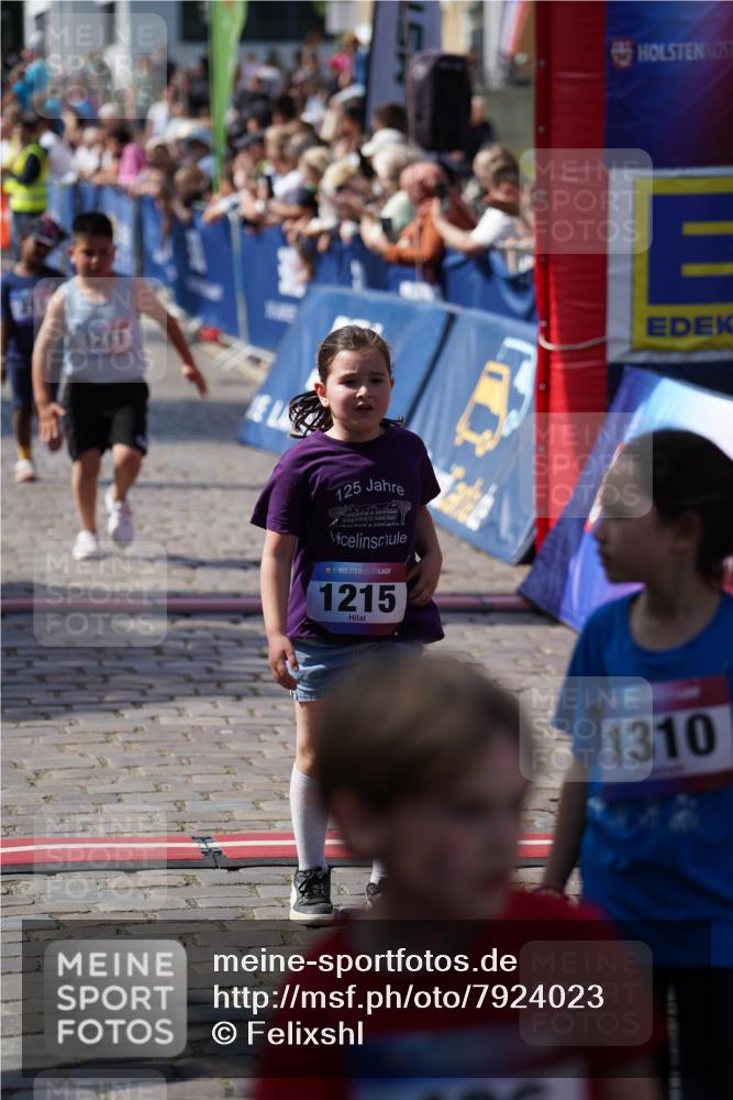 13.06.2025 - Holstenköstenlauf Felixshl http://msf.ph/oto/7924023 13.06.2025 16:09:17 Laufen 211, 576, 586, 708, 978, 979, 1042, 1052, 1211, 1215, 1424, 1833, 1946 meine-sportfotos.de