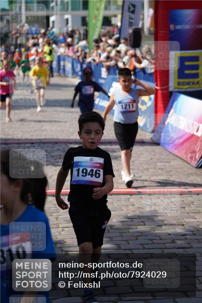 13.06.2025 - Holstenköstenlauf Felixshl http://msf.ph/oto/7924029 13.06.2025 16:09:20 Laufen 211, 576, 586, 600, 689, 707, 708, 852, 978, 979, 1042, 1052, 1211, 1424, 1833, 1946 meine-sportfotos.de