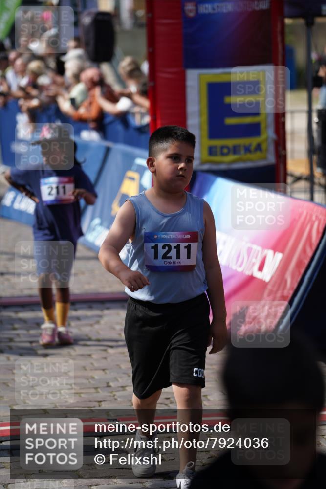 13.06.2025 - Holstenköstenlauf Felixshl http://msf.ph/oto/7924036 13.06.2025 16:09:21 Laufen 211, 576, 586, 600, 689, 707, 708, 852, 978, 979, 1042, 1052, 1211, 1424, 1833, 1946 meine-sportfotos.de