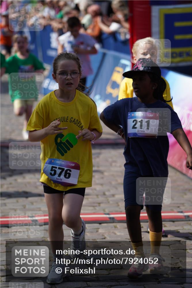 13.06.2025 - Holstenköstenlauf Felixshl http://msf.ph/oto/7924052 13.06.2025 16:09:25 Laufen 576, 586, 600, 689, 690, 707, 708, 852, 968, 978, 979, 1042, 1052, 1203, 1424, 1833 meine-sportfotos.de
