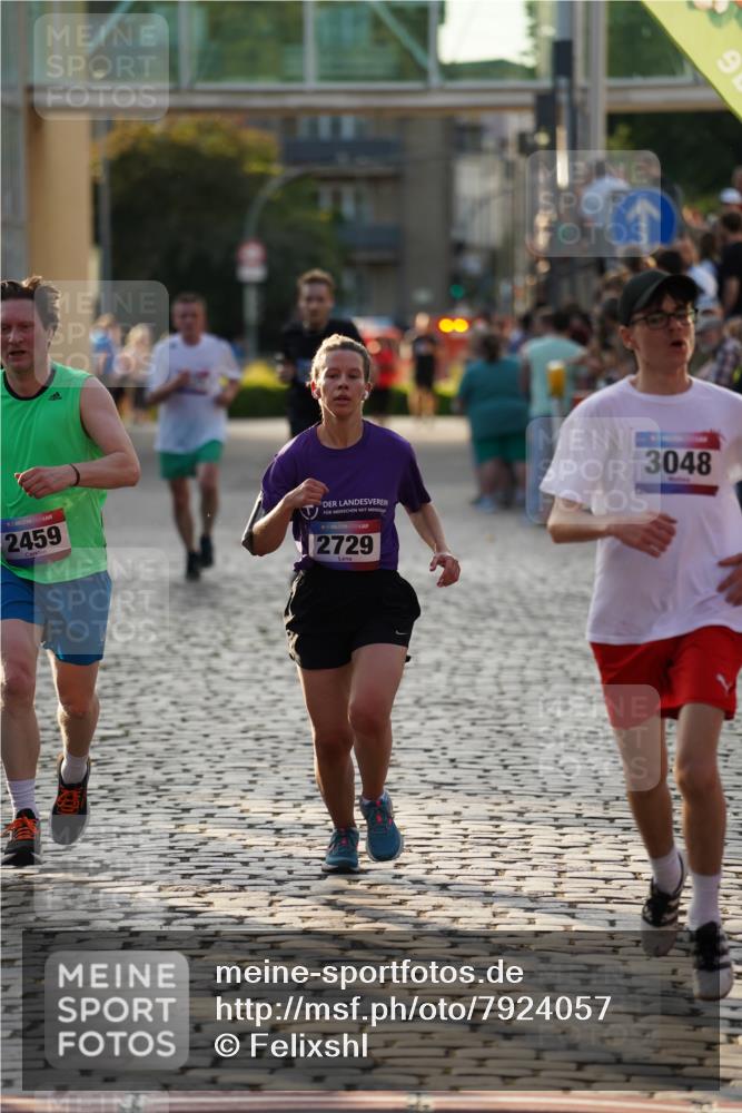 13.06.2025 - Holstenköstenlauf Felixshl http://msf.ph/oto/7924057 13.06.2025 19:57:50 Laufen 2459, 2671, 2729, 2934, 3048 meine-sportfotos.de