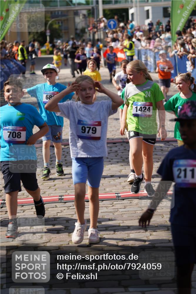 13.06.2025 - Holstenköstenlauf Felixshl http://msf.ph/oto/7924059 13.06.2025 16:09:27 Laufen 594, 600, 689, 690, 707, 708, 852, 968, 978, 979, 1042, 1052, 1203, 1424 meine-sportfotos.de