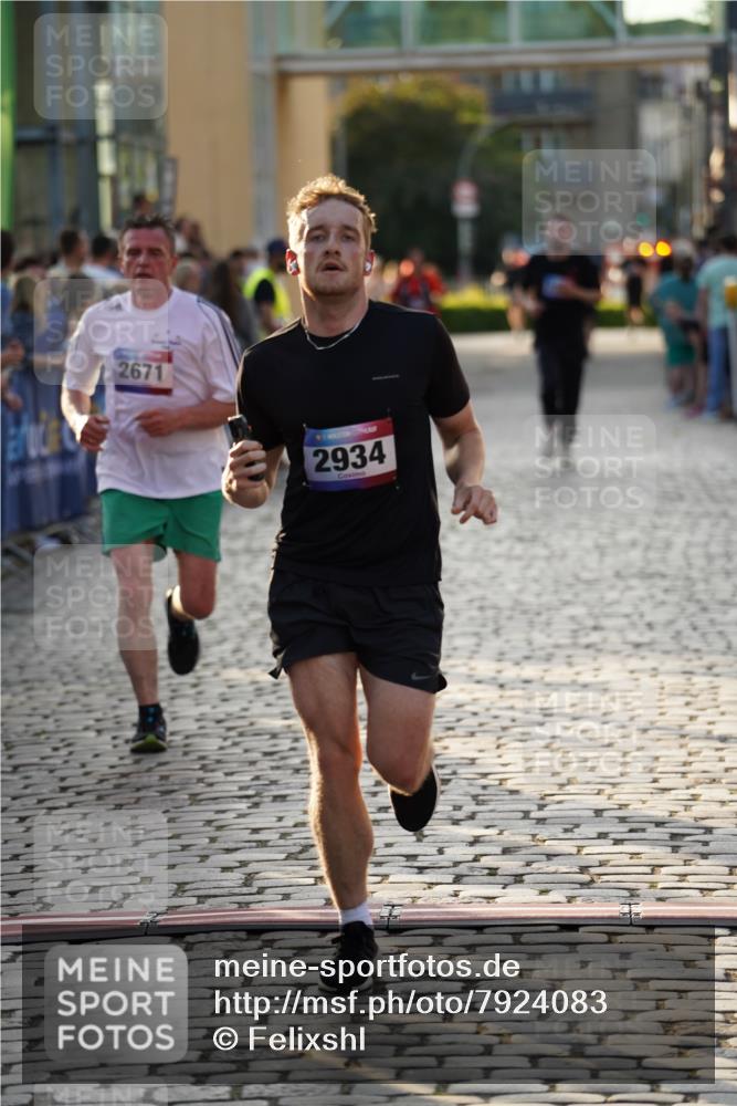 13.06.2025 - Holstenköstenlauf Felixshl http://msf.ph/oto/7924083 13.06.2025 19:57:56 Laufen 2298, 2671, 2934 meine-sportfotos.de