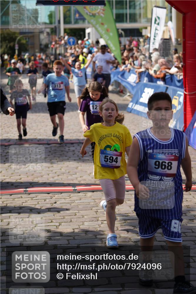 13.06.2025 - Holstenköstenlauf Felixshl http://msf.ph/oto/7924096 13.06.2025 16:09:38 Laufen 313, 326, 594, 969, 1186, 1212, 1308, 1309, 1312 meine-sportfotos.de