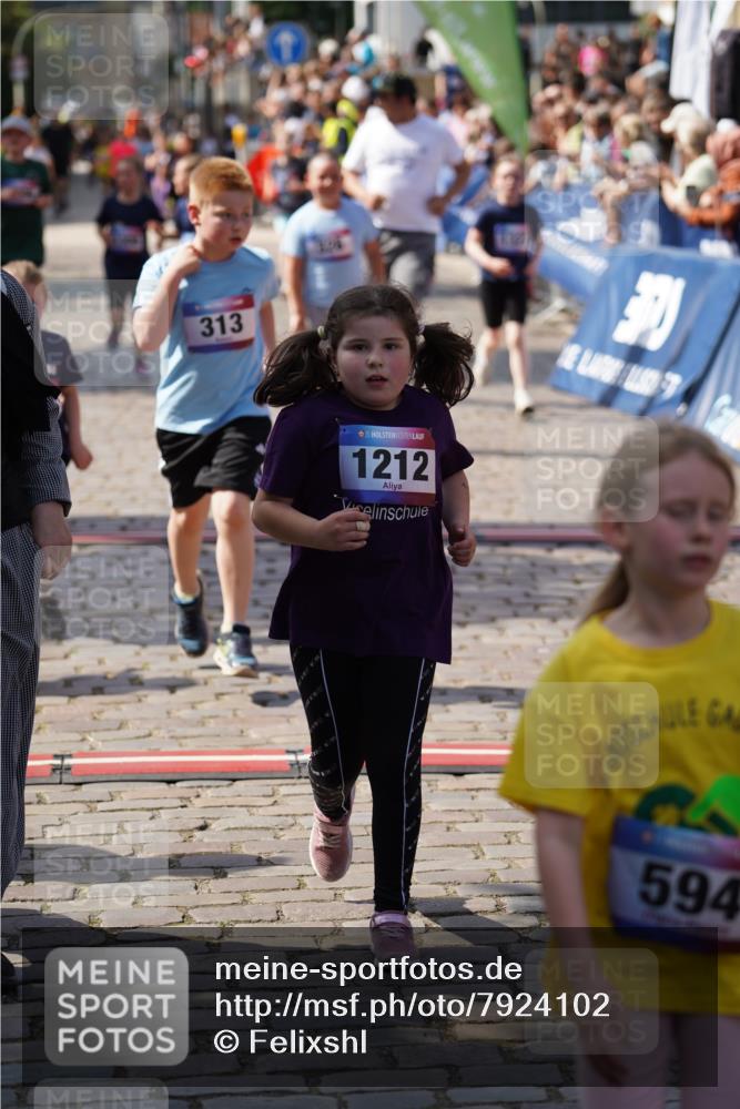 13.06.2025 - Holstenköstenlauf Felixshl http://msf.ph/oto/7924102 13.06.2025 16:09:39 Laufen 313, 326, 594, 969, 1186, 1212, 1308, 1309, 1312 meine-sportfotos.de