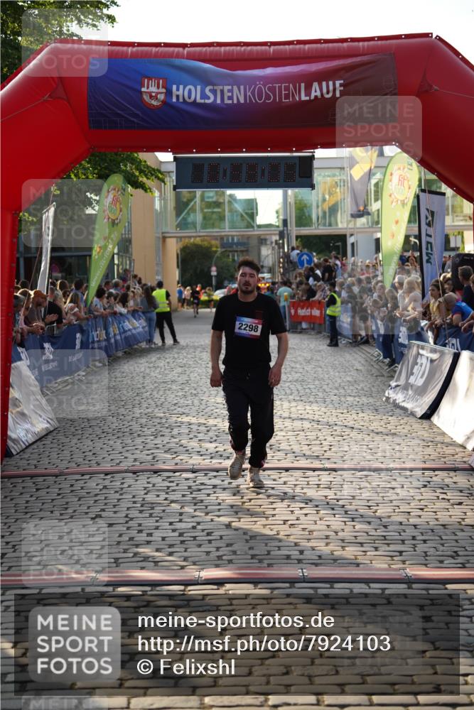 13.06.2025 - Holstenköstenlauf Felixshl http://msf.ph/oto/7924103 13.06.2025 19:58:04 Laufen 2298, 3895 meine-sportfotos.de