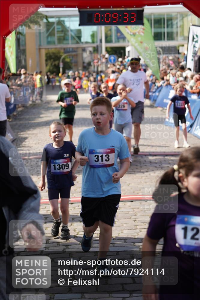 13.06.2025 - Holstenköstenlauf Felixshl http://msf.ph/oto/7924114 13.06.2025 16:09:42 Laufen 313, 326, 583, 713, 969, 1186, 1205, 1308, 1309, 1312 meine-sportfotos.de