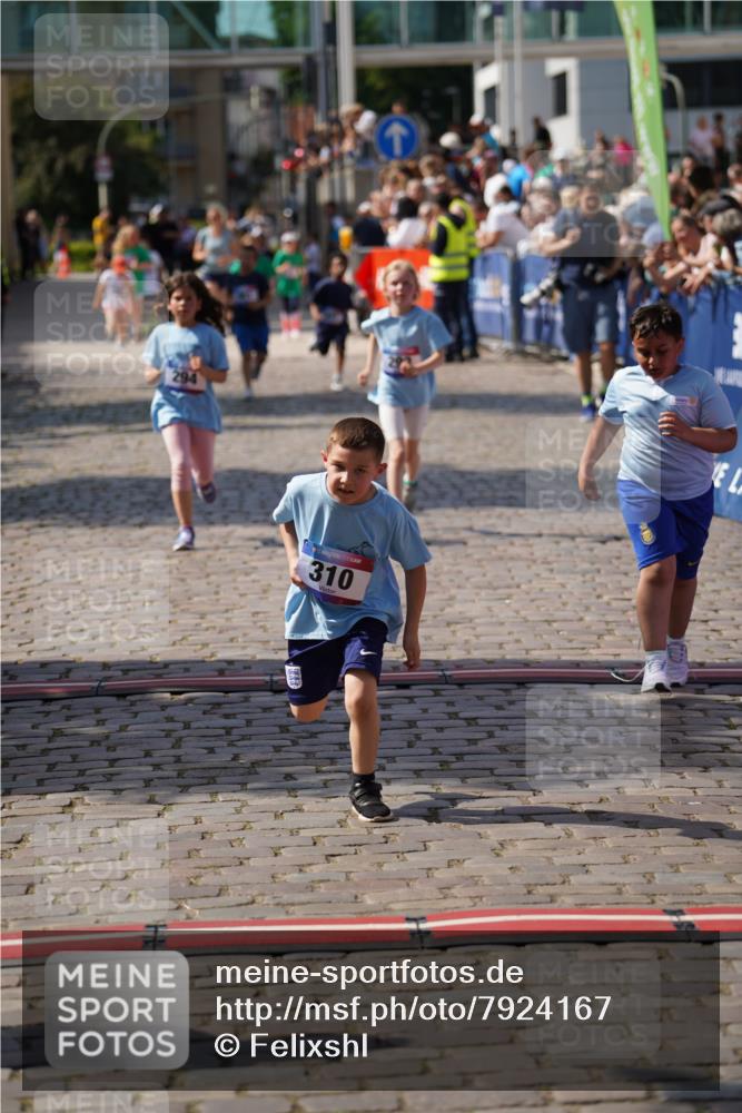 13.06.2025 - Holstenköstenlauf Felixshl http://msf.ph/oto/7924167 13.06.2025 16:09:57 Laufen 201, 293, 294, 310, 961, 1381 meine-sportfotos.de