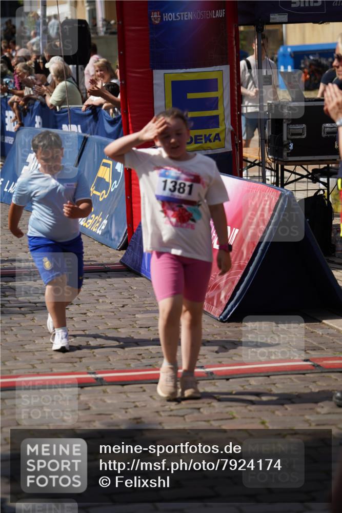 13.06.2025 - Holstenköstenlauf Felixshl http://msf.ph/oto/7924174 13.06.2025 16:09:59 Laufen 201, 293, 294, 310, 961, 1381 meine-sportfotos.de