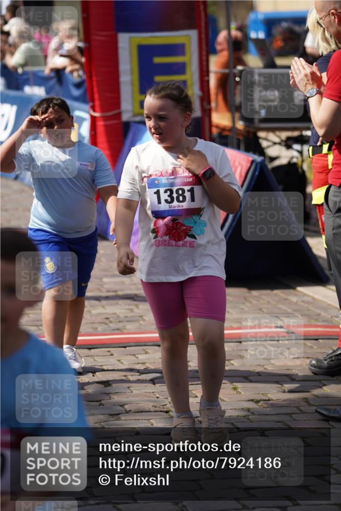 13.06.2025 - Holstenköstenlauf Felixshl http://msf.ph/oto/7924186 13.06.2025 16:10:00 Laufen 201, 293, 294, 310, 961, 1381 meine-sportfotos.de