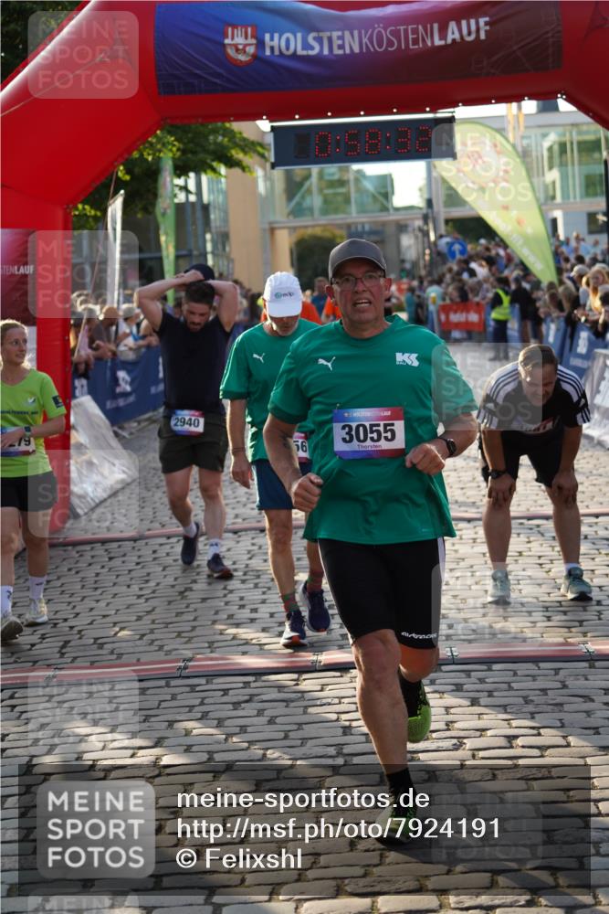 13.06.2025 - Holstenköstenlauf Felixshl http://msf.ph/oto/7924191 13.06.2025 19:58:31 Laufen 2251, 2444, 2575, 2940, 3055, 3056, 3279, 3609, 3727, 3745 meine-sportfotos.de