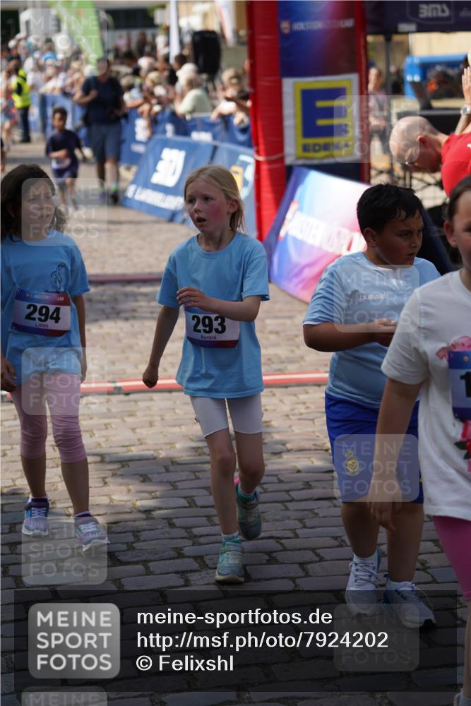 13.06.2025 - Holstenköstenlauf Felixshl http://msf.ph/oto/7924202 13.06.2025 16:10:03 Laufen 119, 190, 201, 293, 294, 705, 866, 961, 1834 meine-sportfotos.de
