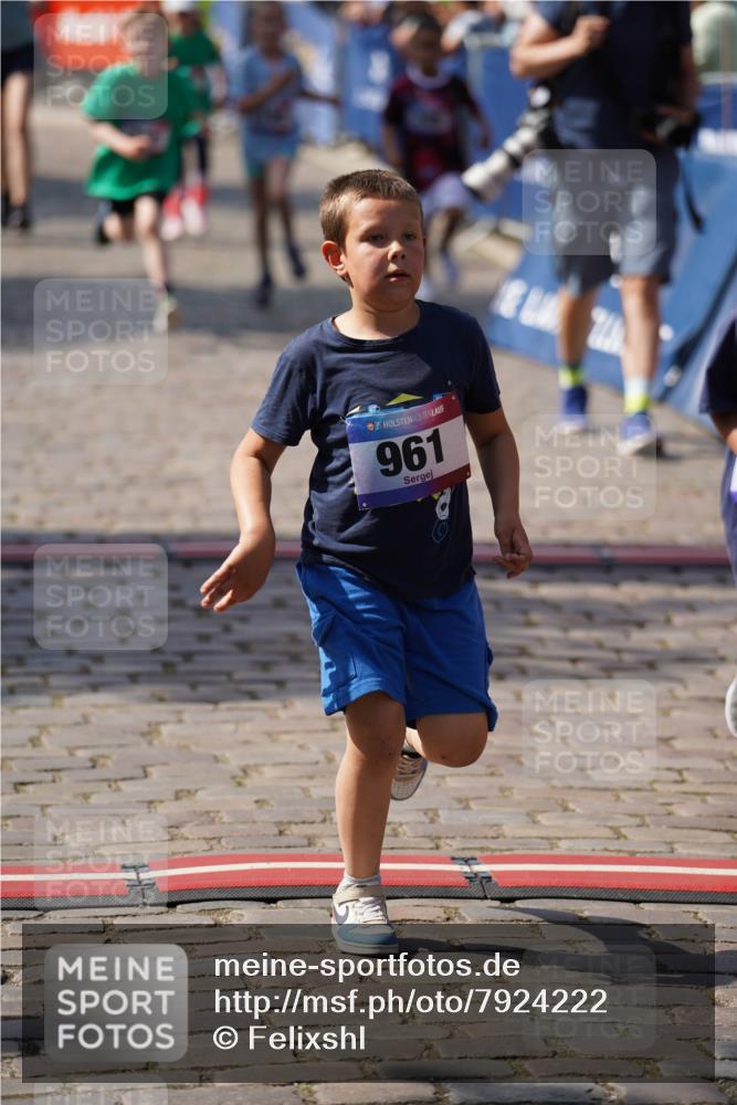 13.06.2025 - Holstenköstenlauf Felixshl http://msf.ph/oto/7924222 13.06.2025 16:10:07 Laufen 115, 119, 122, 190, 201, 705, 866, 961, 1834 meine-sportfotos.de