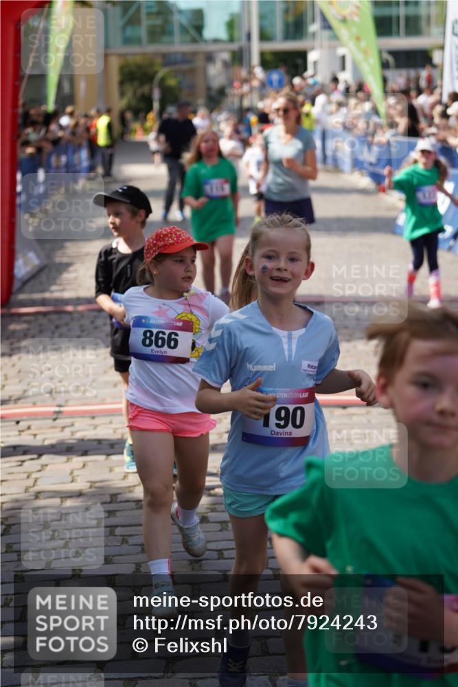 13.06.2025 - Holstenköstenlauf Felixshl http://msf.ph/oto/7924243 13.06.2025 16:10:13 Laufen 115, 119, 122, 190, 455, 705, 864, 866, 1834 meine-sportfotos.de