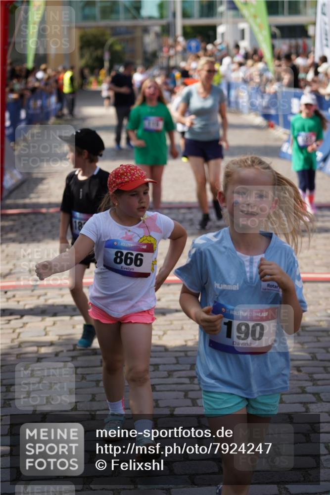 13.06.2025 - Holstenköstenlauf Felixshl http://msf.ph/oto/7924247 13.06.2025 16:10:13 Laufen 115, 119, 122, 190, 455, 705, 864, 866, 1834 meine-sportfotos.de