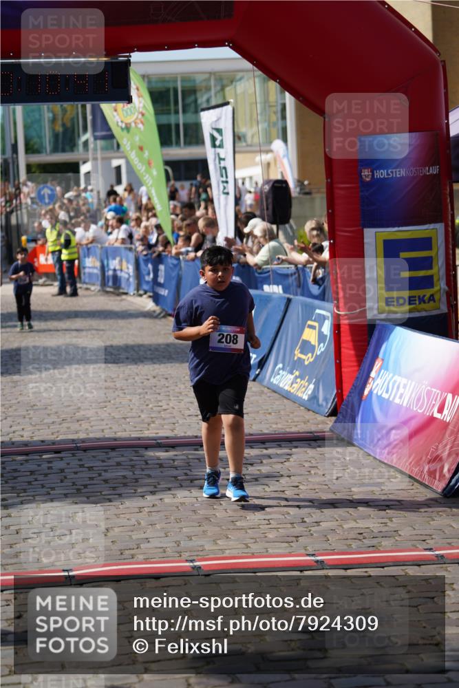 13.06.2025 - Holstenköstenlauf Felixshl http://msf.ph/oto/7924309 13.06.2025 16:10:50 Laufen 206, 207, 208 meine-sportfotos.de