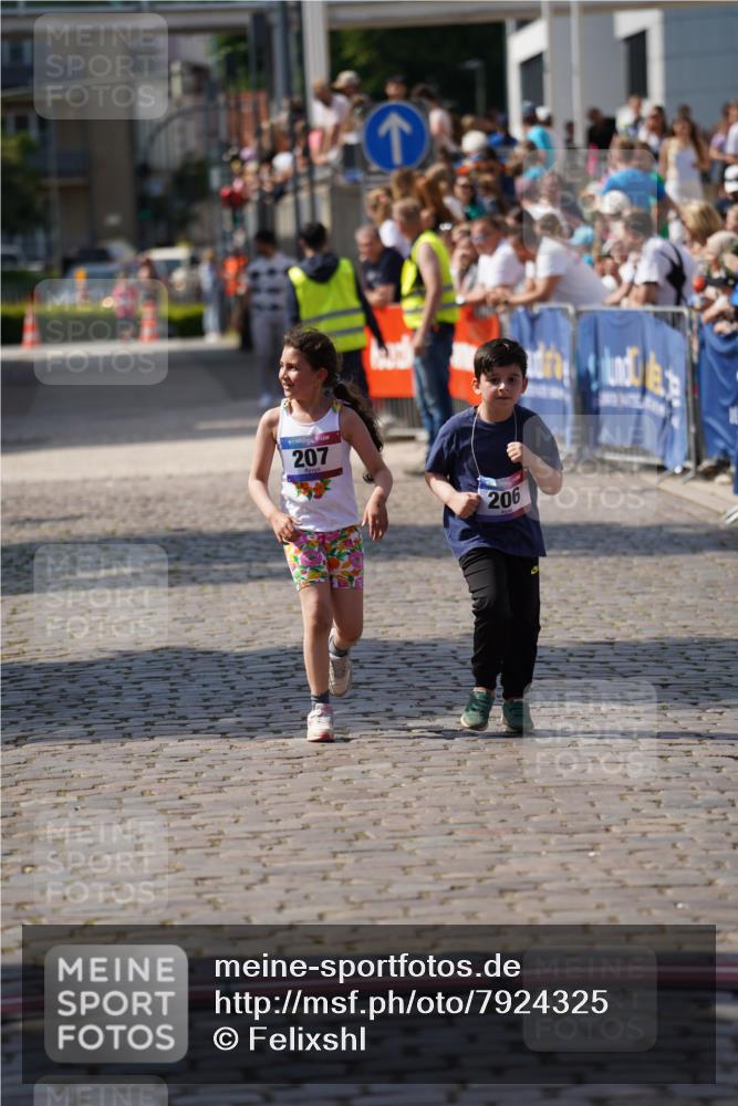 13.06.2025 - Holstenköstenlauf Felixshl http://msf.ph/oto/7924325 13.06.2025 16:10:53 Laufen 206, 207, 208 meine-sportfotos.de