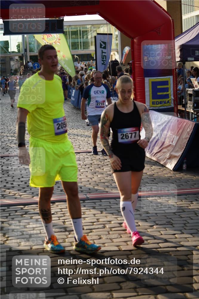 13.06.2025 - Holstenköstenlauf Felixshl http://msf.ph/oto/7924344 13.06.2025 19:59:50 Laufen 2050, 2440, 2628, 2677, 2715, 3235, 3599, 3797, 3798, 3801 meine-sportfotos.de