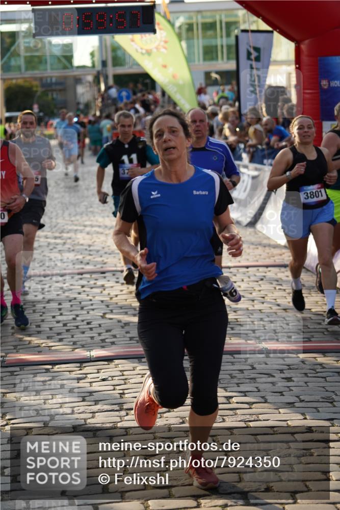 13.06.2025 - Holstenköstenlauf Felixshl http://msf.ph/oto/7924350 13.06.2025 19:59:56 Laufen 2440, 2494, 2495, 2628, 3235, 3248, 3599, 3797, 3798, 3801 meine-sportfotos.de
