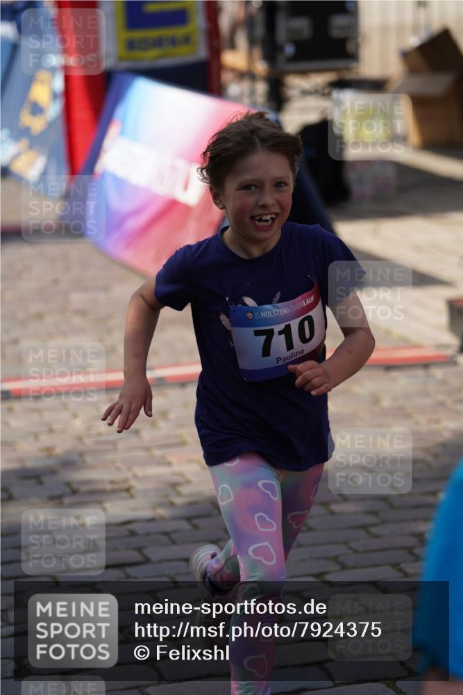 13.06.2025 - Holstenköstenlauf Felixshl http://msf.ph/oto/7924375 13.06.2025 16:12:14 Laufen 710, 715 meine-sportfotos.de