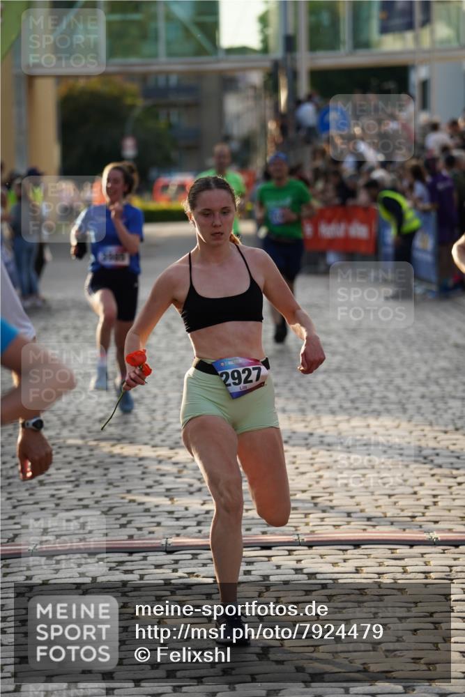 13.06.2025 - Holstenköstenlauf Felixshl http://msf.ph/oto/7924479 13.06.2025 20:00:39 Laufen 2111, 2140, 2237, 2260, 2261, 2927, 3576, 3623, 3763, 3985 meine-sportfotos.de