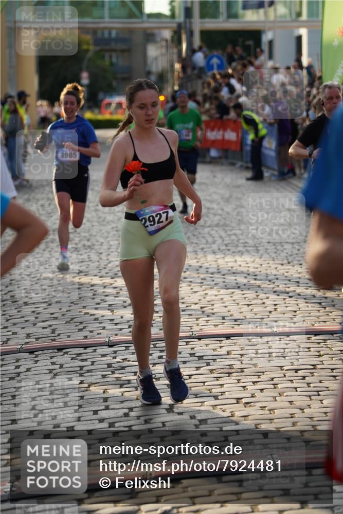 13.06.2025 - Holstenköstenlauf Felixshl http://msf.ph/oto/7924481 13.06.2025 20:00:39 Laufen 2111, 2140, 2237, 2260, 2261, 2927, 3576, 3623, 3763, 3985 meine-sportfotos.de
