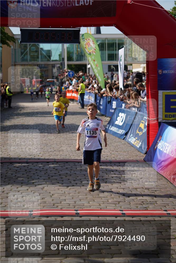 13.06.2025 - Holstenköstenlauf Felixshl http://msf.ph/oto/7924490 13.06.2025 16:20:38 Laufen 99, 498, 609, 618, 1135, 1427 meine-sportfotos.de