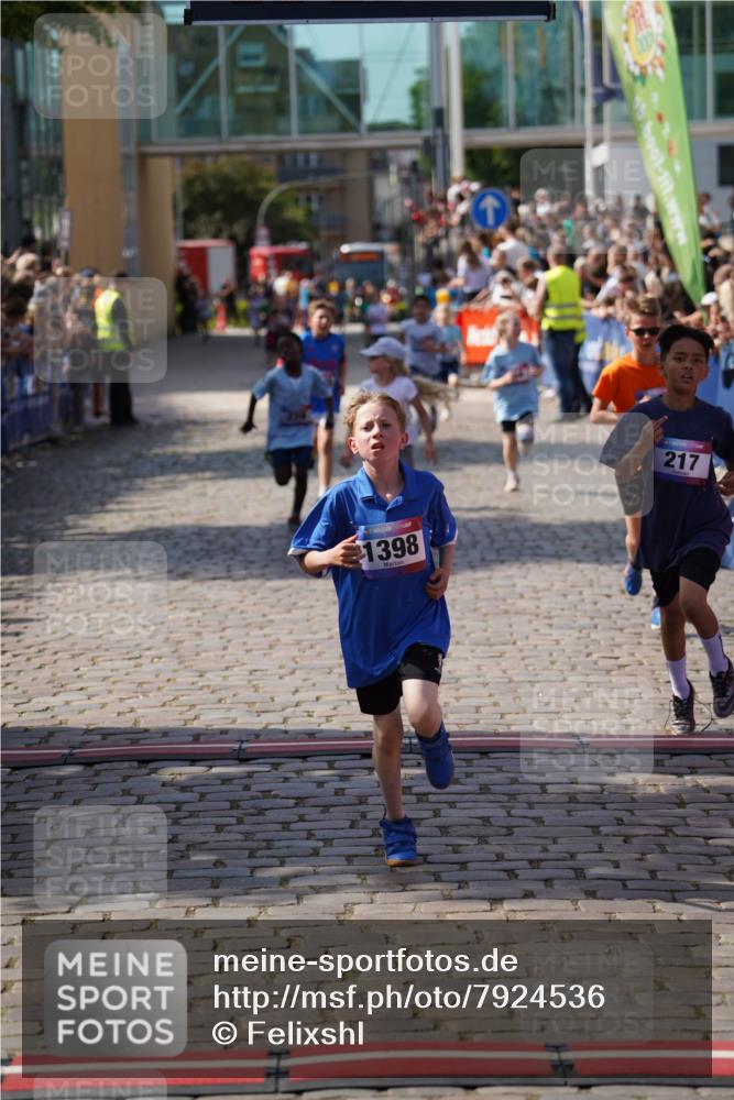 13.06.2025 - Holstenköstenlauf Felixshl http://msf.ph/oto/7924536 13.06.2025 16:20:48 Laufen 157, 217, 228, 344, 357, 498, 889, 1001, 1338, 1398 meine-sportfotos.de