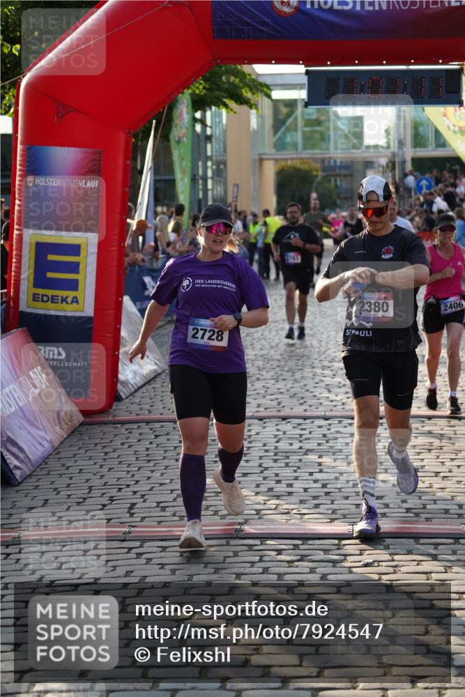 13.06.2025 - Holstenköstenlauf Felixshl http://msf.ph/oto/7924547 13.06.2025 20:01:10 Laufen 2380, 2406, 2728, 2763, 2766, 2841, 2889, 3138, 3170, 3174, 3934, 3986 meine-sportfotos.de