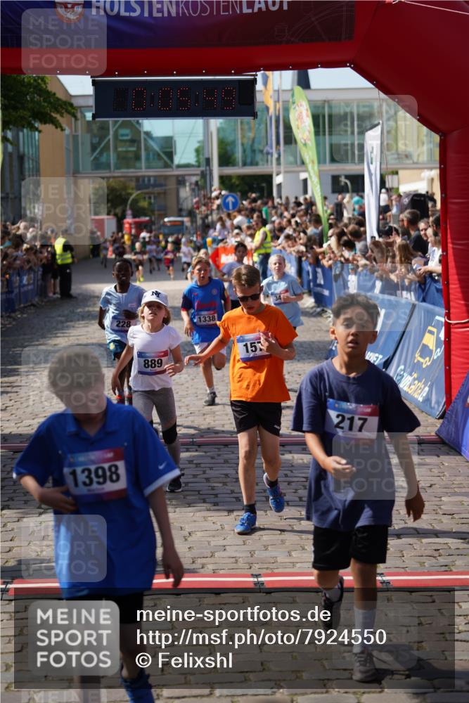 13.06.2025 - Holstenköstenlauf Felixshl http://msf.ph/oto/7924550 13.06.2025 16:20:51 Laufen 157, 217, 228, 344, 357, 889, 1001, 1338, 1398, 1849 meine-sportfotos.de