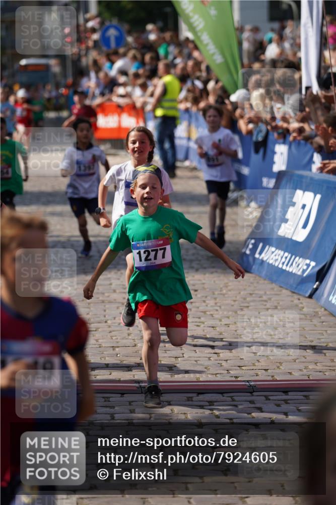 13.06.2025 - Holstenköstenlauf Felixshl http://msf.ph/oto/7924605 13.06.2025 16:21:01 Laufen 352, 358, 492, 722, 891, 983, 993, 1054, 1143, 1144, 1275, 1277, 1397, 1415, 1416, 1849 meine-sportfotos.de