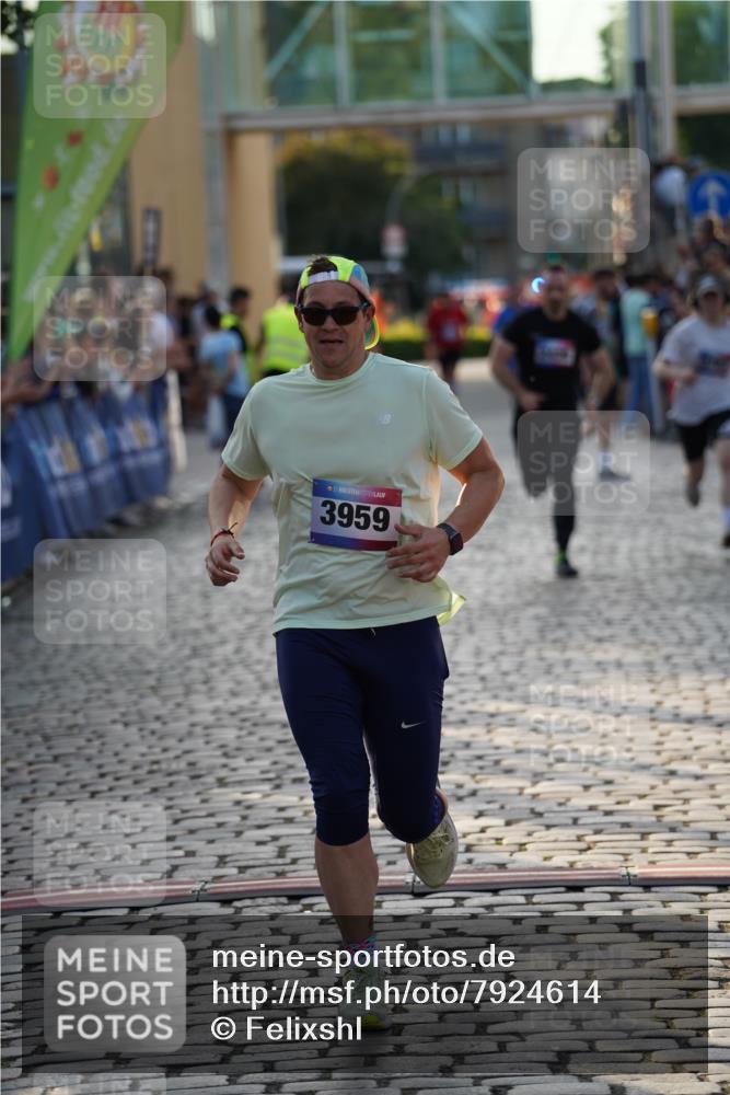 13.06.2025 - Holstenköstenlauf Felixshl http://msf.ph/oto/7924614 13.06.2025 20:01:28 Laufen 2439, 3782, 3959 meine-sportfotos.de