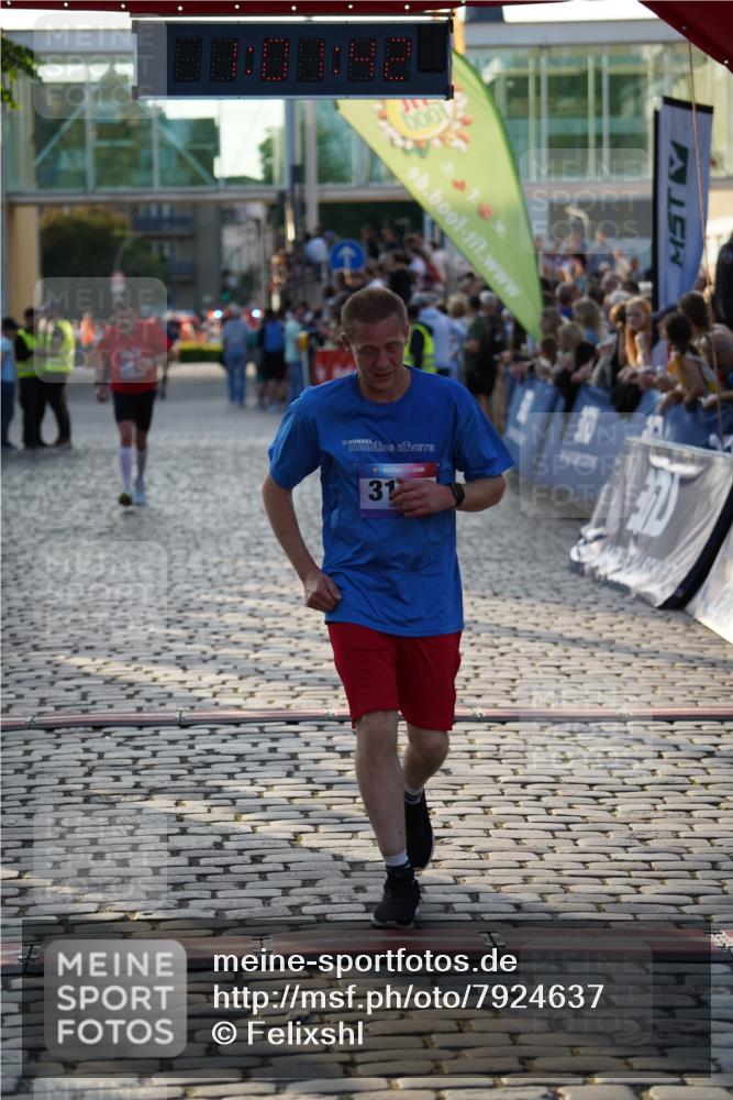 13.06.2025 - Holstenköstenlauf Felixshl http://msf.ph/oto/7924637 13.06.2025 20:01:41 Laufen 2135, 3112 meine-sportfotos.de