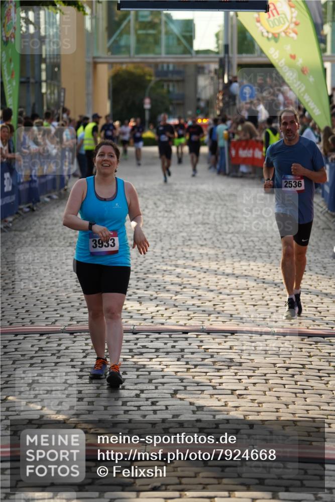 13.06.2025 - Holstenköstenlauf Felixshl http://msf.ph/oto/7924668 13.06.2025 20:01:56 Laufen 2536, 3883, 3933 meine-sportfotos.de