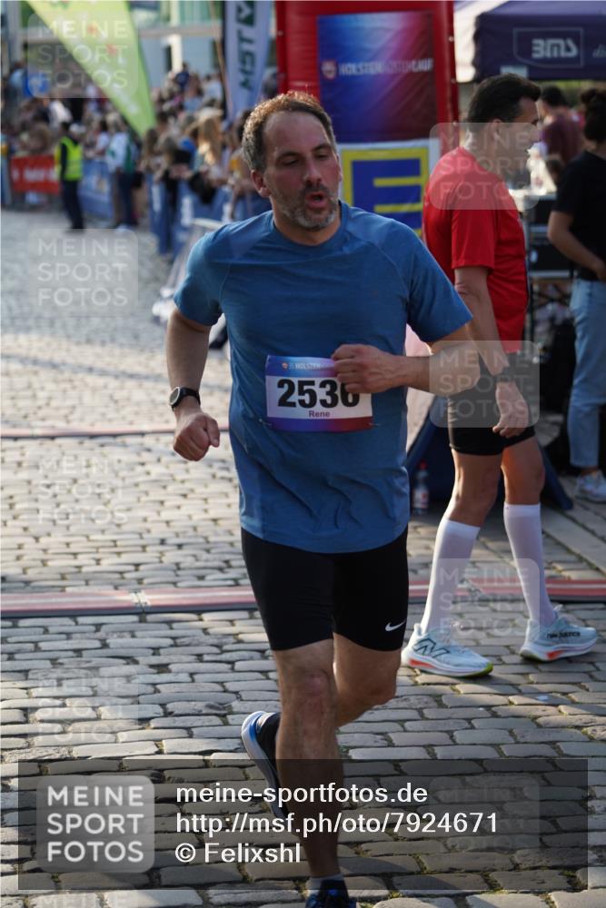 13.06.2025 - Holstenköstenlauf Felixshl http://msf.ph/oto/7924671 13.06.2025 20:01:59 Laufen 2536, 3682 meine-sportfotos.de